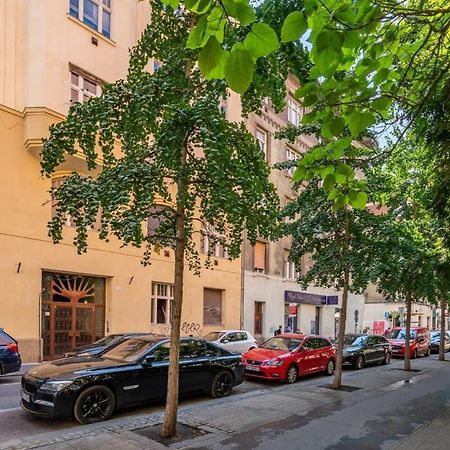 Mini Ultra Central Studio Budapest Exterior foto